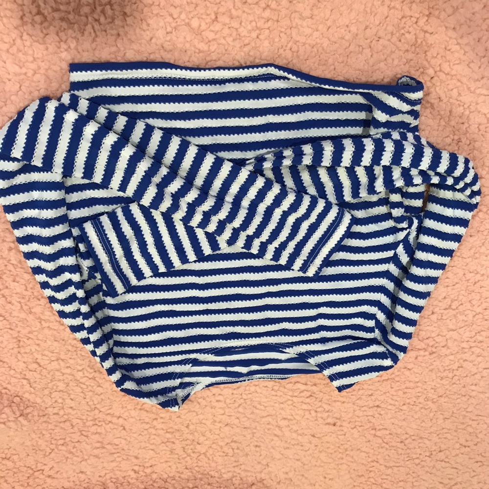 CROPPED RASHGUARD VITAMIN A BLUE AND WHITE